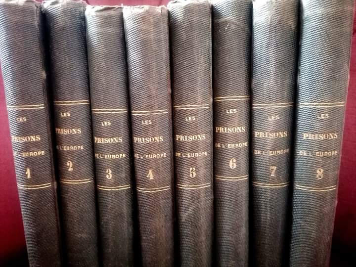 Anciens livres sur "les Prisons de l'Europe" de 1845 à 1851
