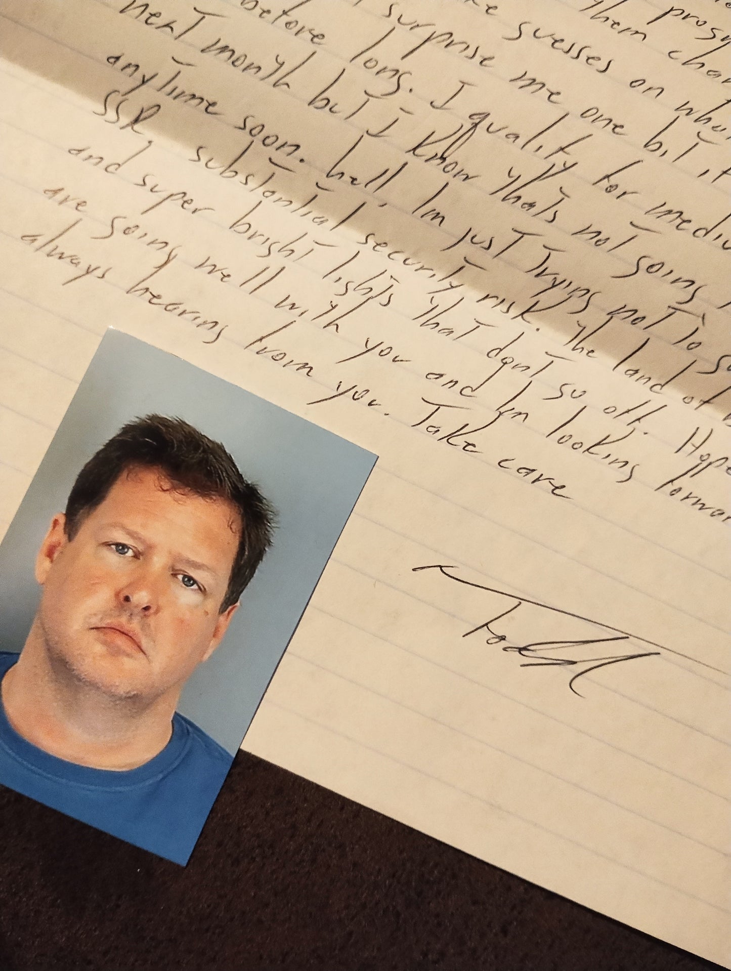 Letter of serial killer Todd Kohlhepp on 2 pages/envelope signed