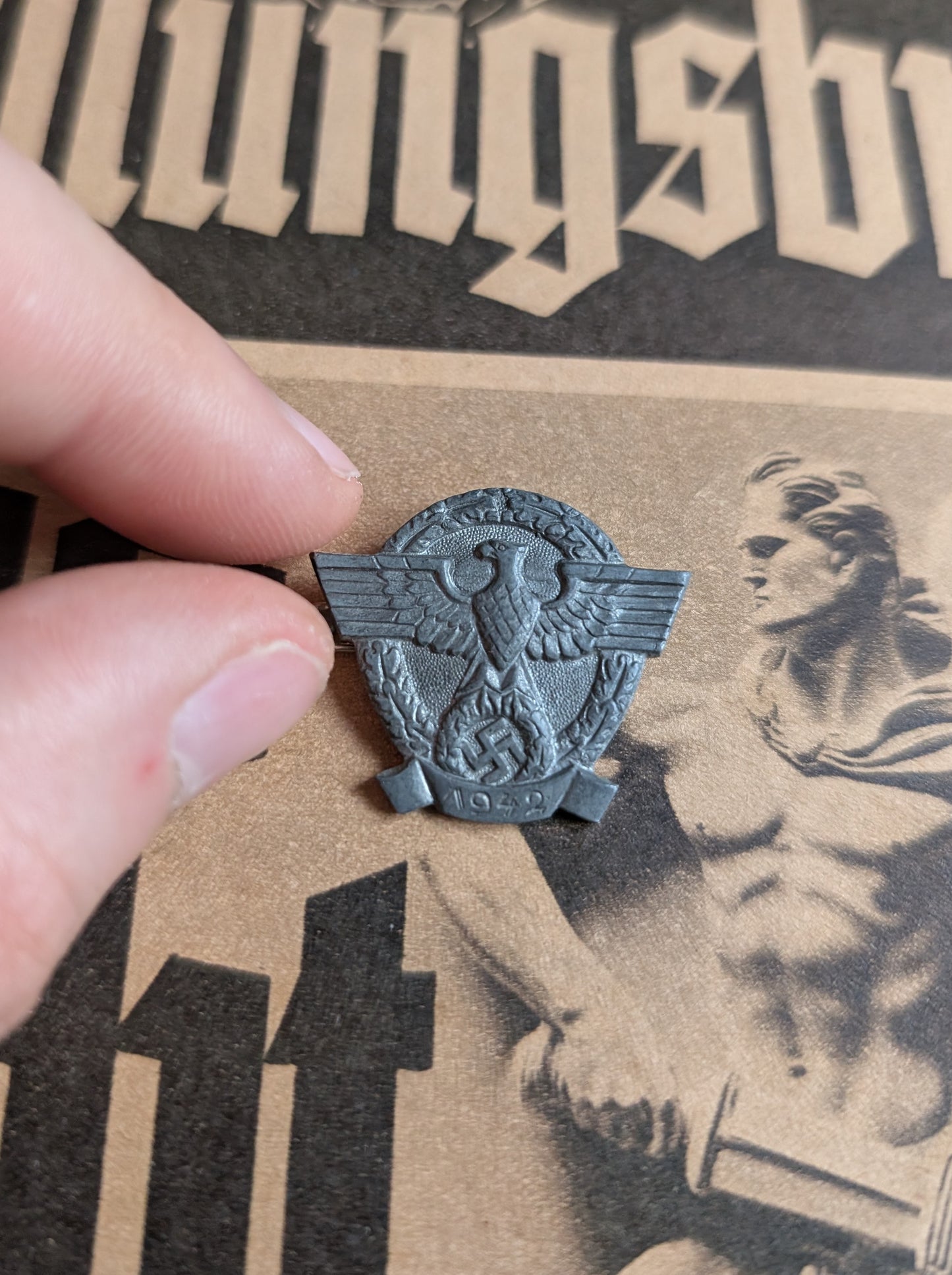WHW German Badge from 1942 Tag der Polizei