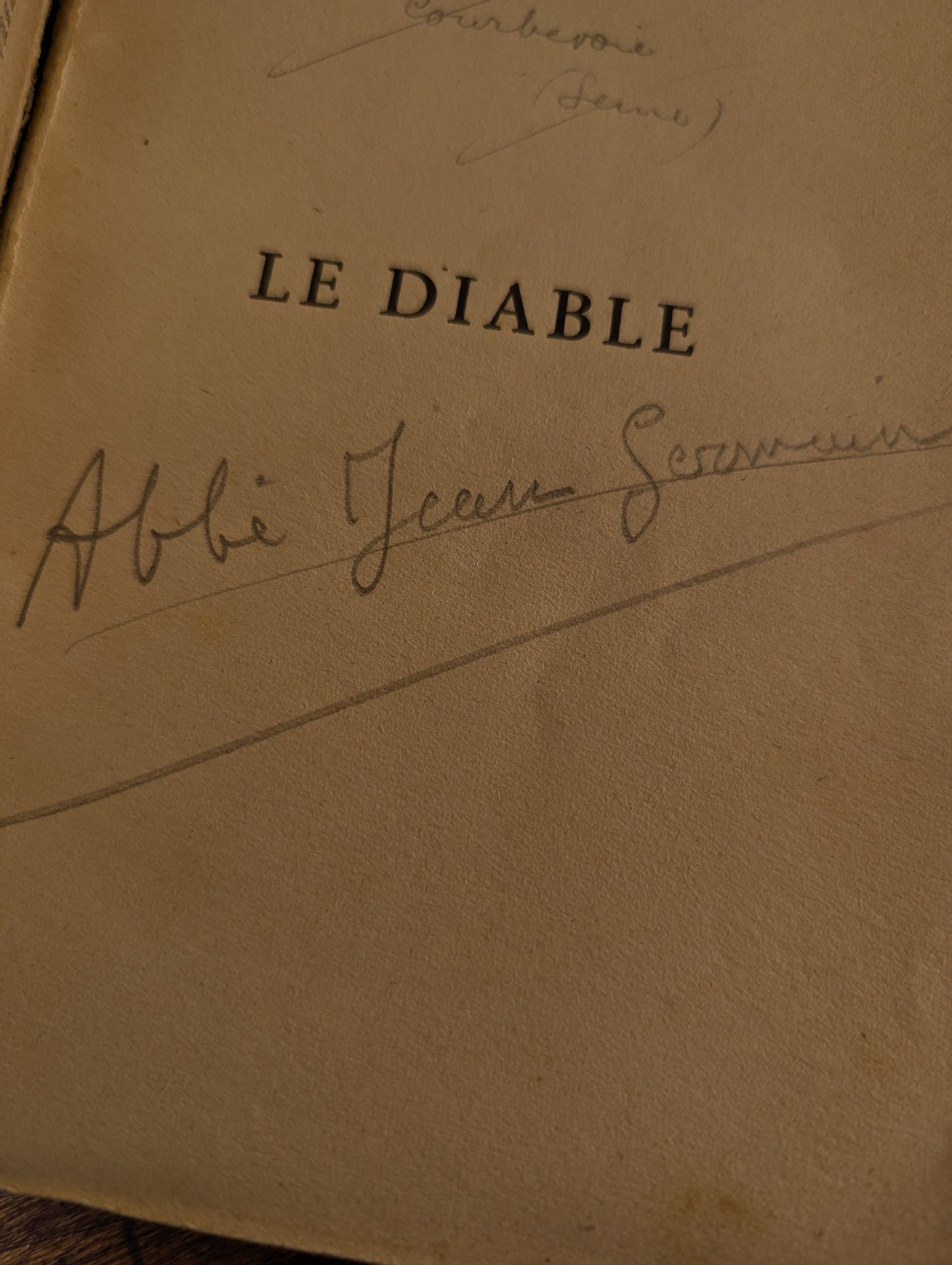 Livre de 1934 "Le Diable, ses paroles, son action" (appartenu à un Abbé)