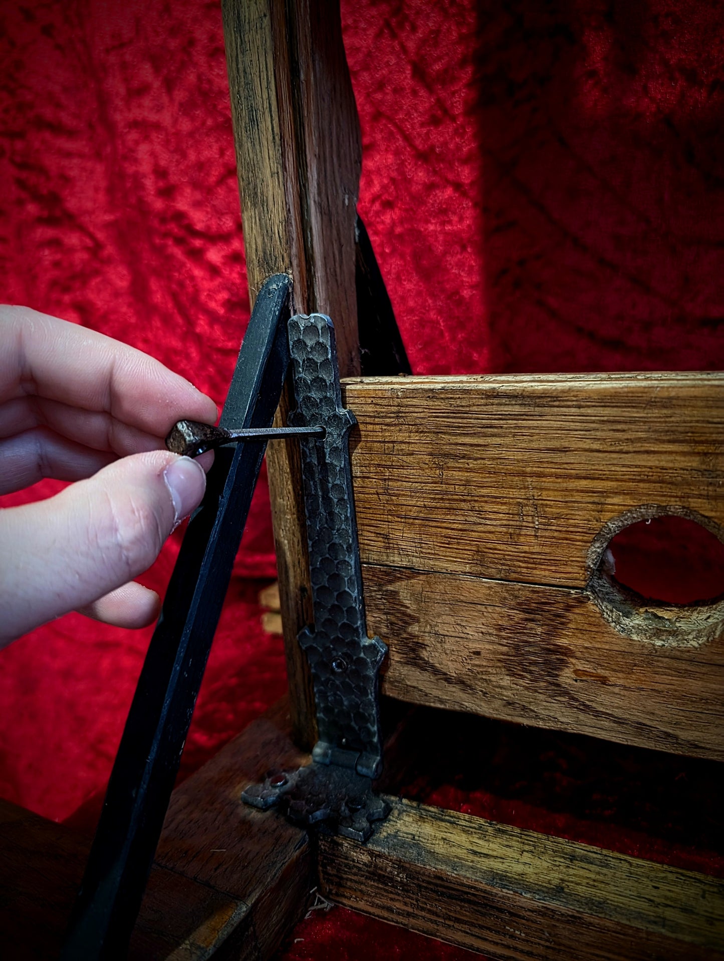 Guillotine in wood and metal 60cm !