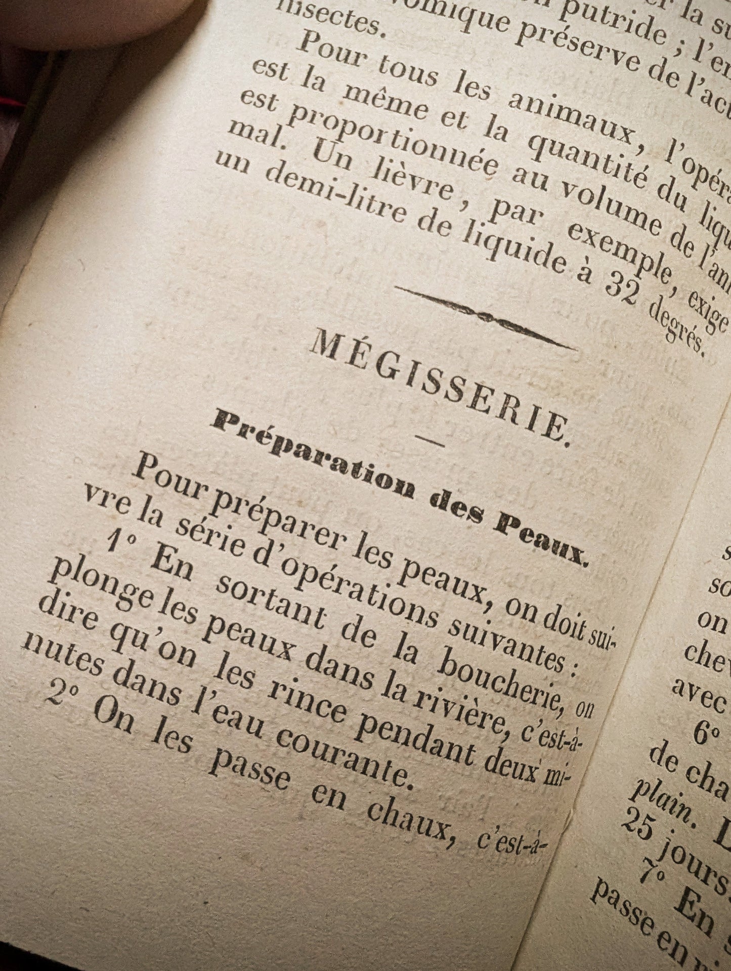 "Embaumement" Ancien livre de 1846 !