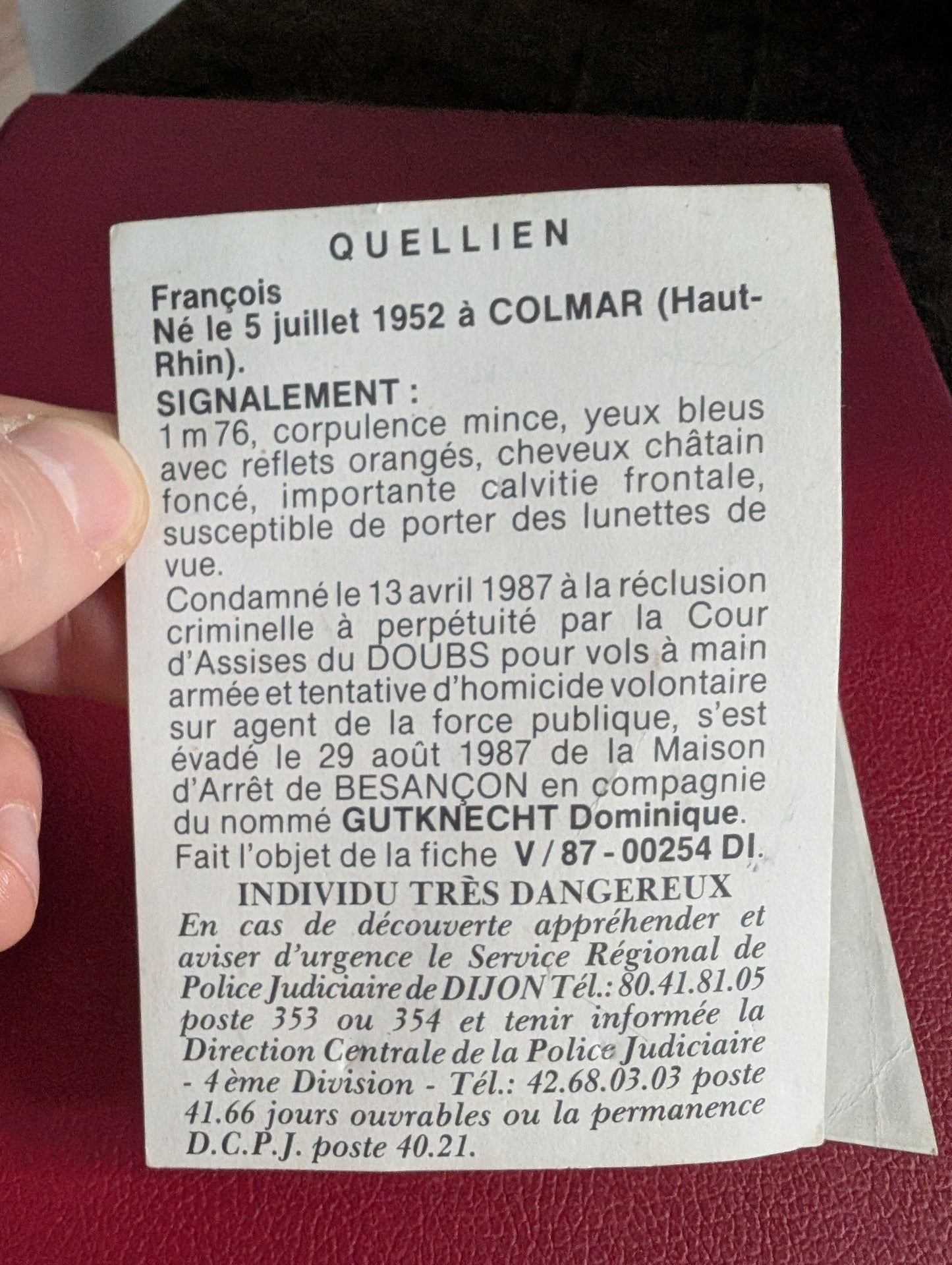 Wanted criminal cards, belonged to a police officer in the 1980s, set of two cards