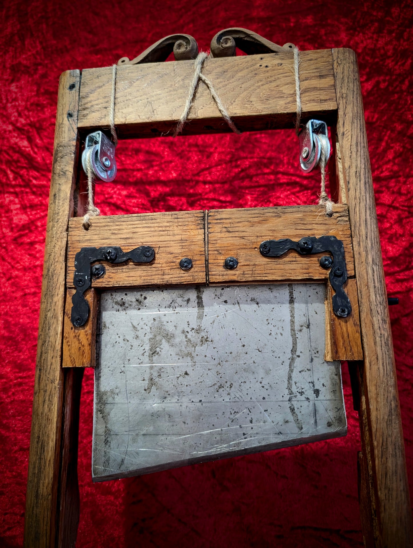 Guillotine in wood and metal 60cm !