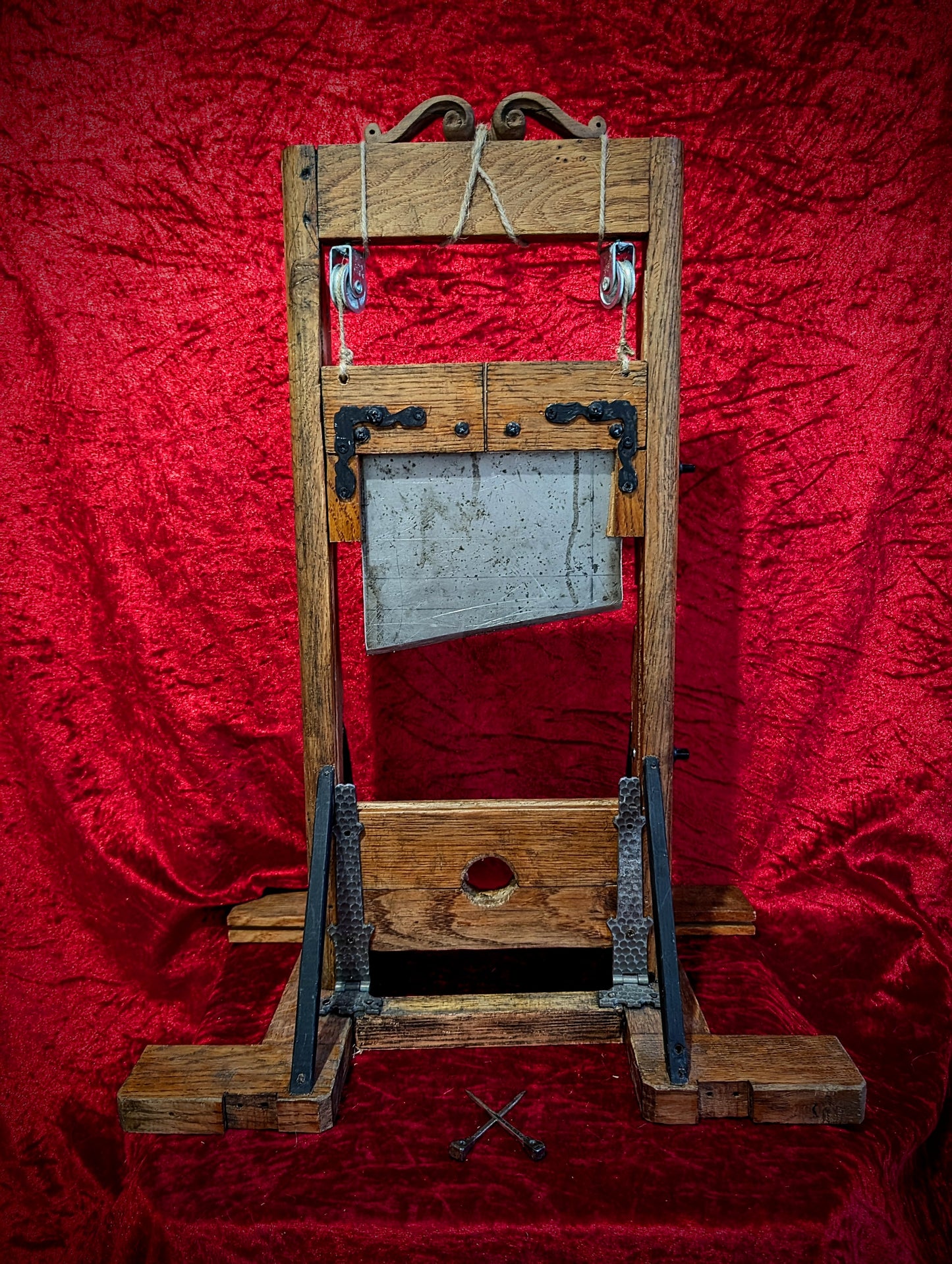 Guillotine in wood and metal 60cm !