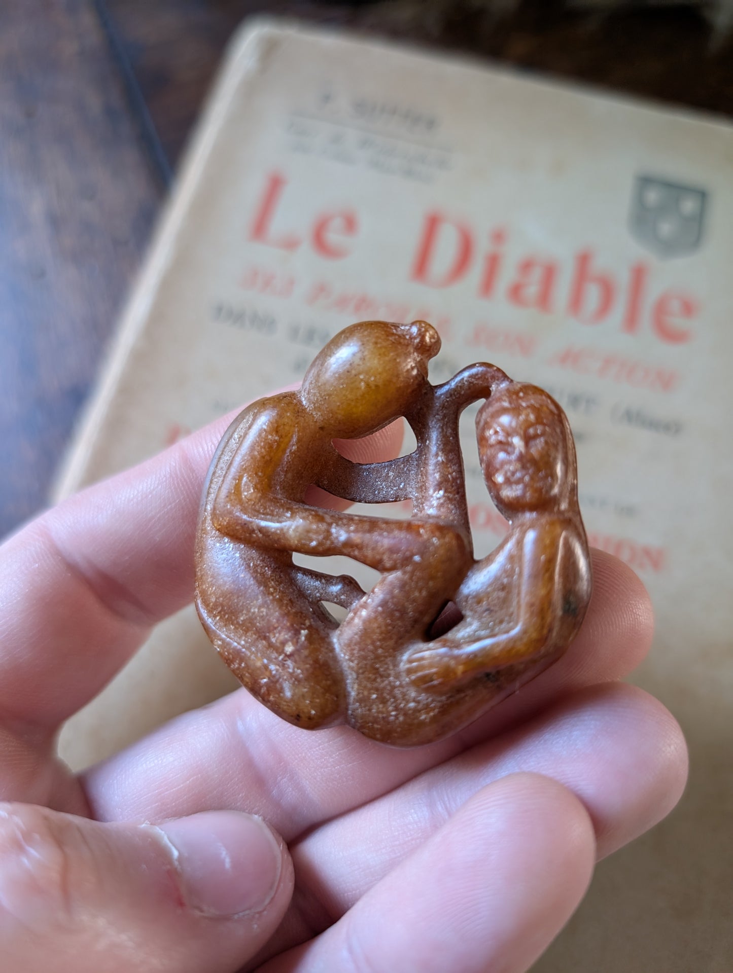 Antique Erotic sculpture in jade curiosa