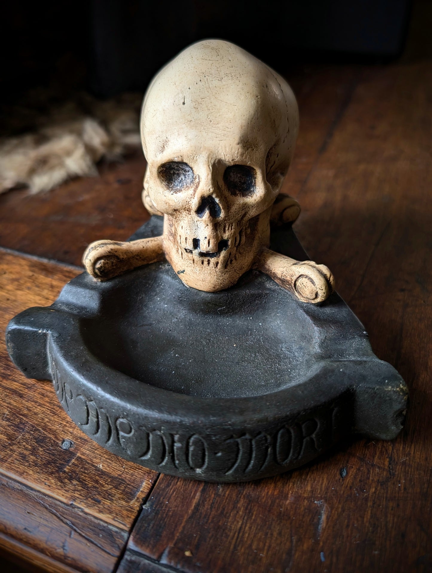Old Memento Mori skull ashtray from the 1930's