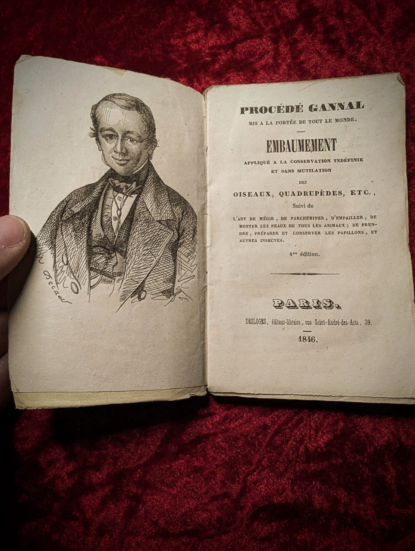 "Embaumement" Ancien livre de 1846 !