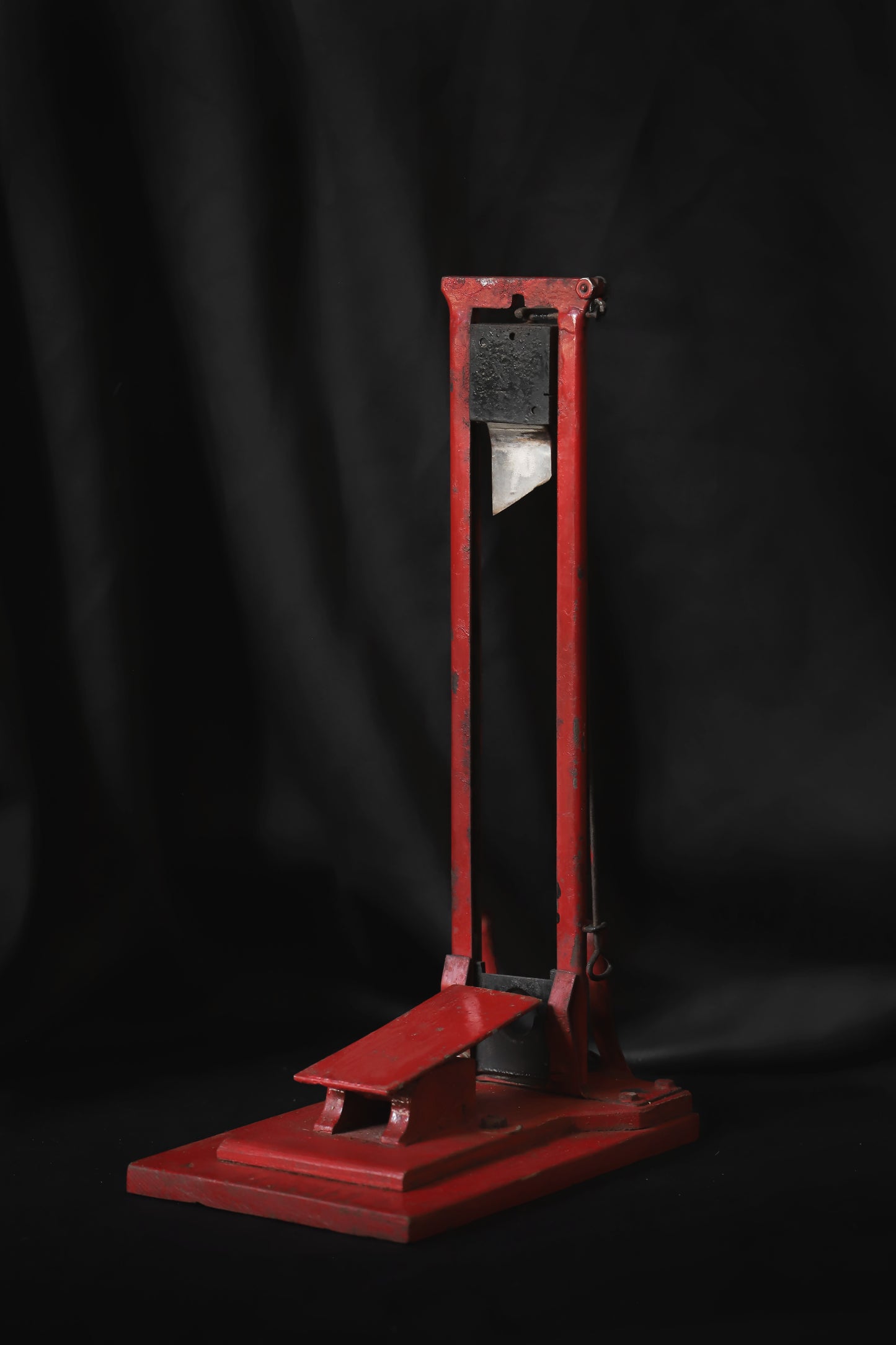 Antique Guillotine in metal from the 1950's rare !