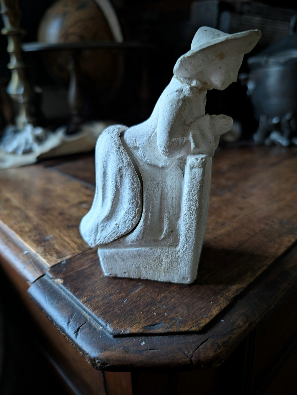 Curiosia figure "Amen"