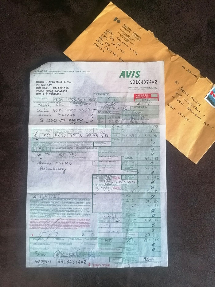 Invoice signed 4x by Armin Meiwes the cannibal of Rotenburg with envelope