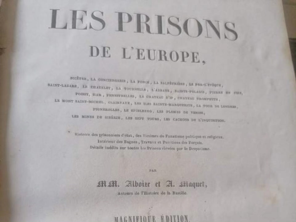 Anciens livres sur "les Prisons de l'Europe" de 1845 à 1851 