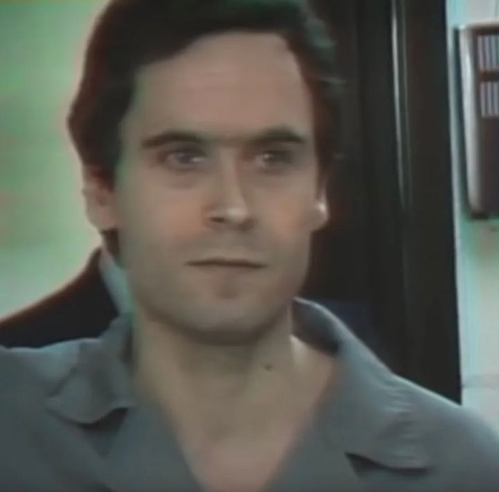 Authentic Hair of Ted Bundy with original document signed by Serial Killer Gérard Schaefer