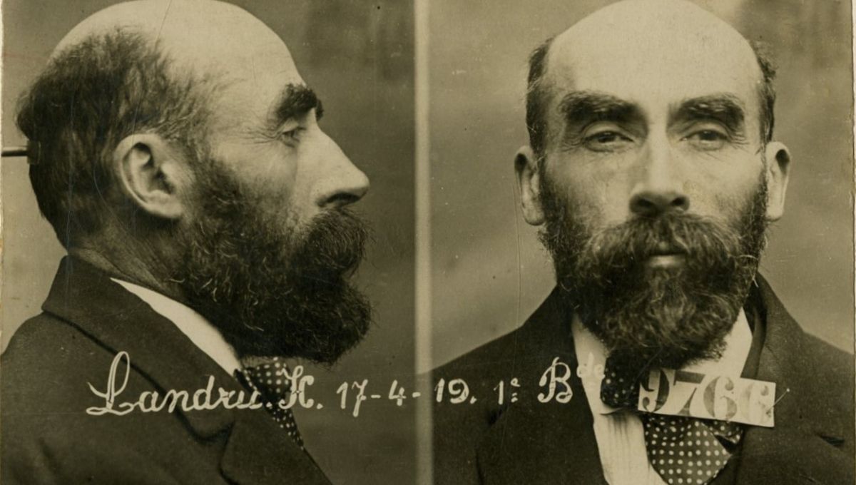 1922 newspaper on the execution of serial killer LANDRU (original)