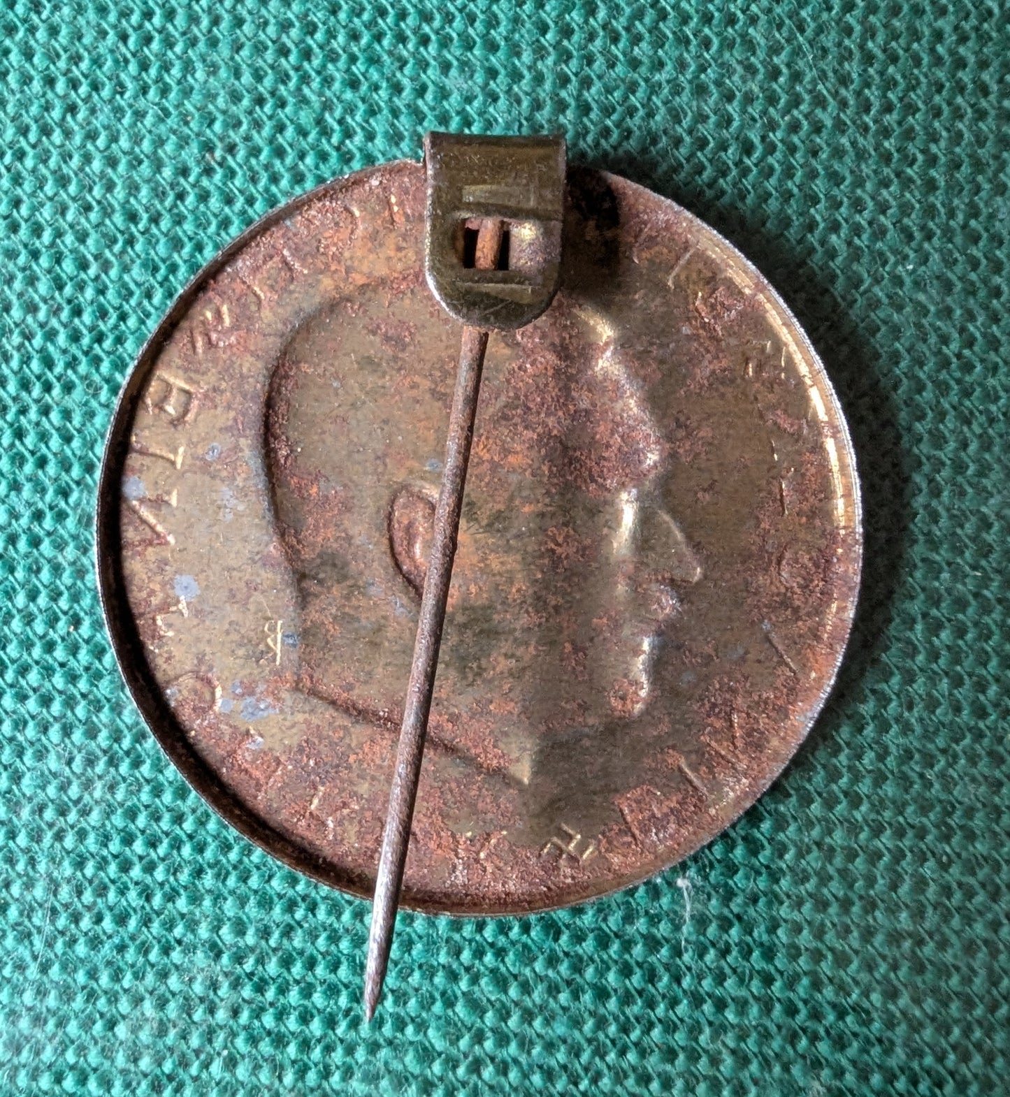 Original Adolf Hitler 1938 WHW (Winterhilfswerk) badge