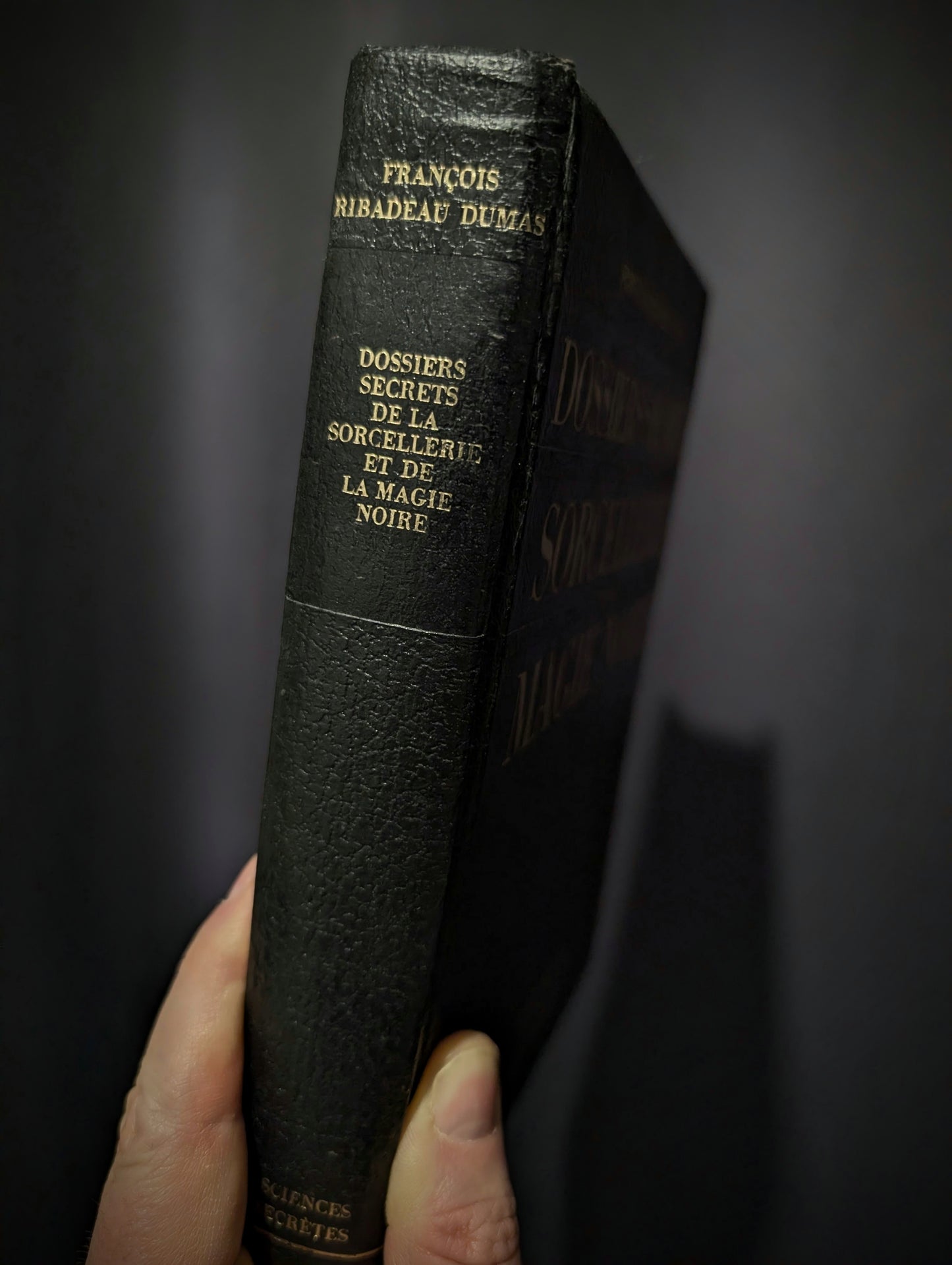 Livre "Dossiers Secrets de la Sorcellerie et de la Magie Noire" par François Ribadeau Dumas ed. 1975