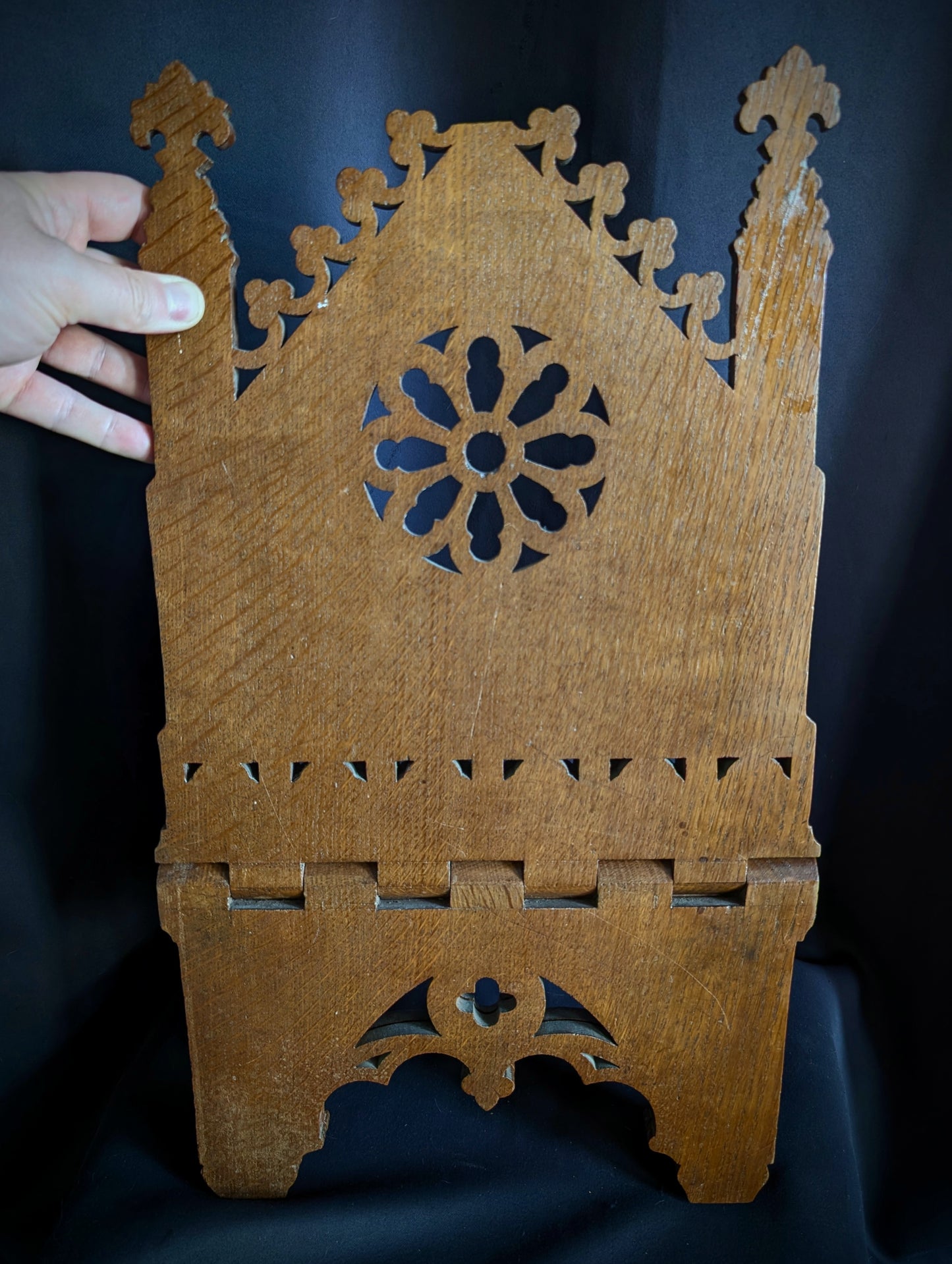 Mid-20th-century church Bible lectern Lutrin