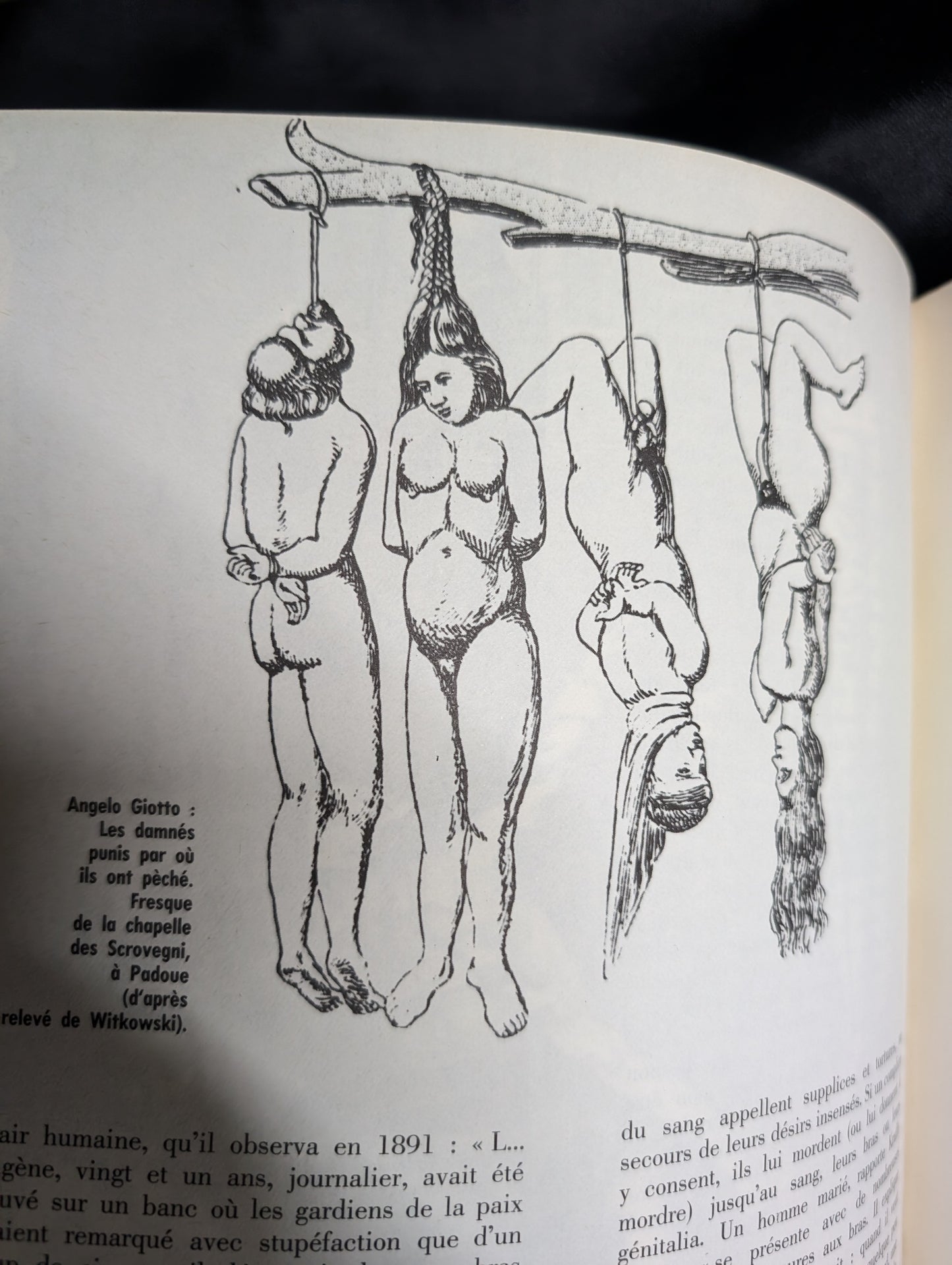 Livre "Le Musée des Supplices" par R. Villeneuve (édition souple . 1973)