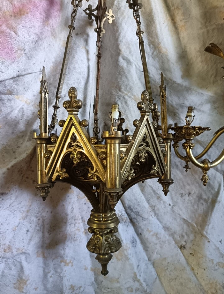 Neo-Gothic cathedral-style brass chandelier (bulbs not included)