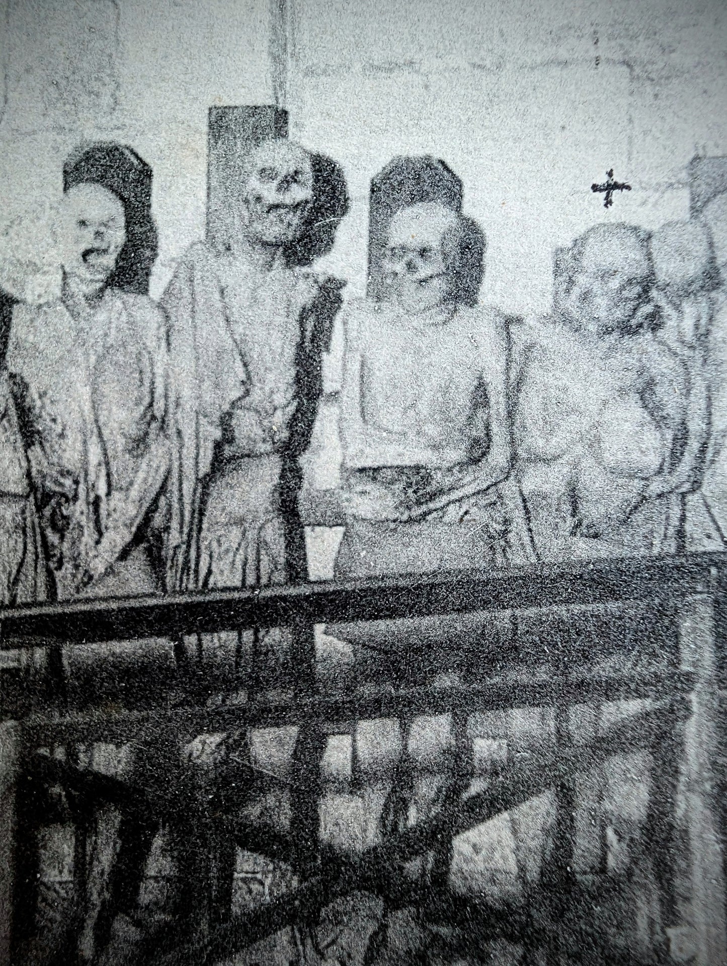 1939 Livret "Les Momies de Saint-Michel" de M. Ferrus avec 4 cartes