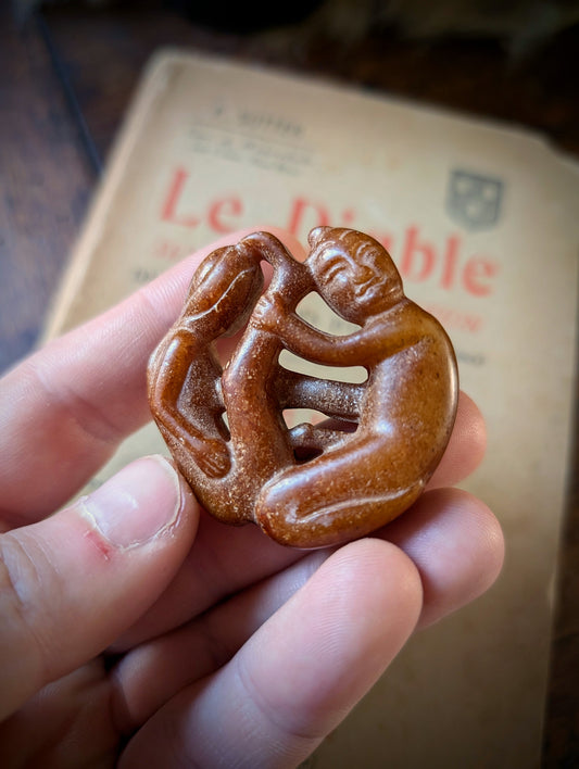 Antique Erotic sculpture in jade curiosa