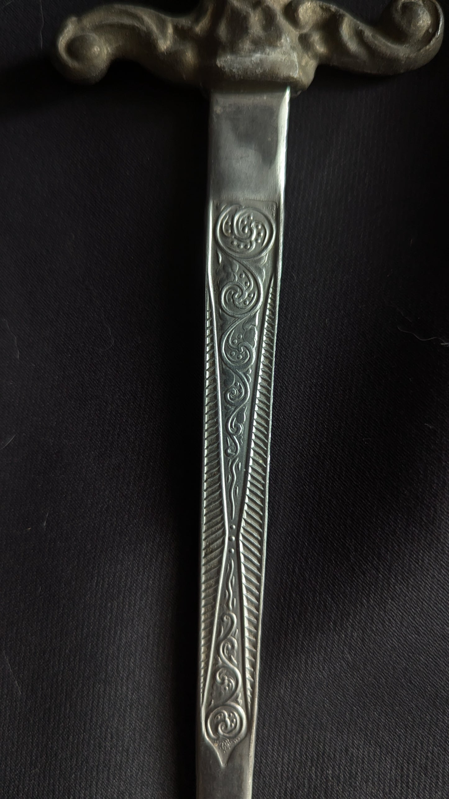 Letter opener dagger with knight