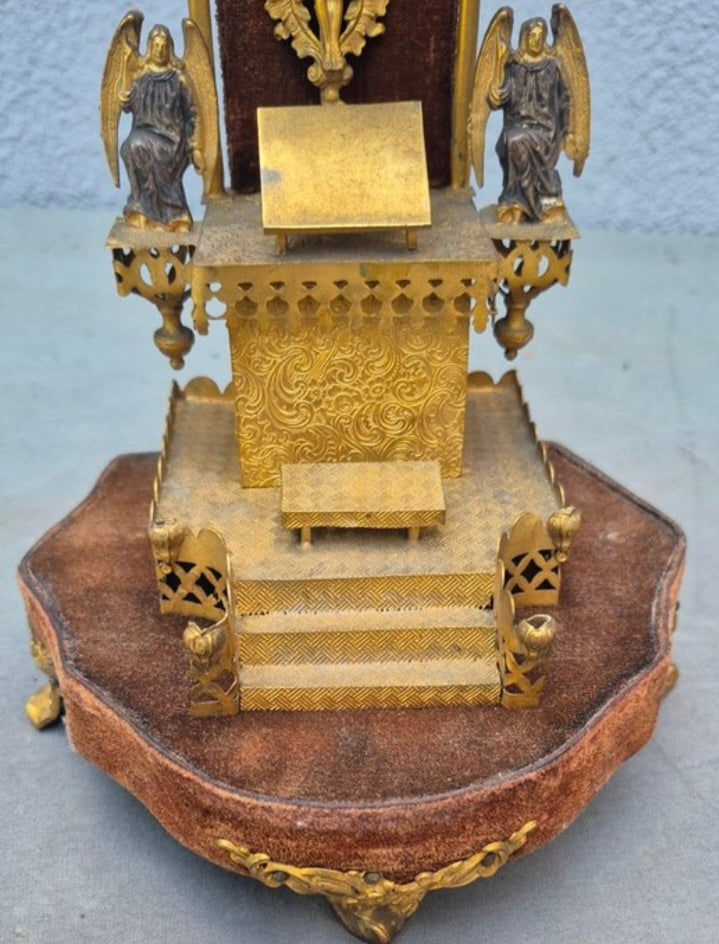 Antique gilded brass home altar, reliquary (templete style) in Neo-Gothic French style