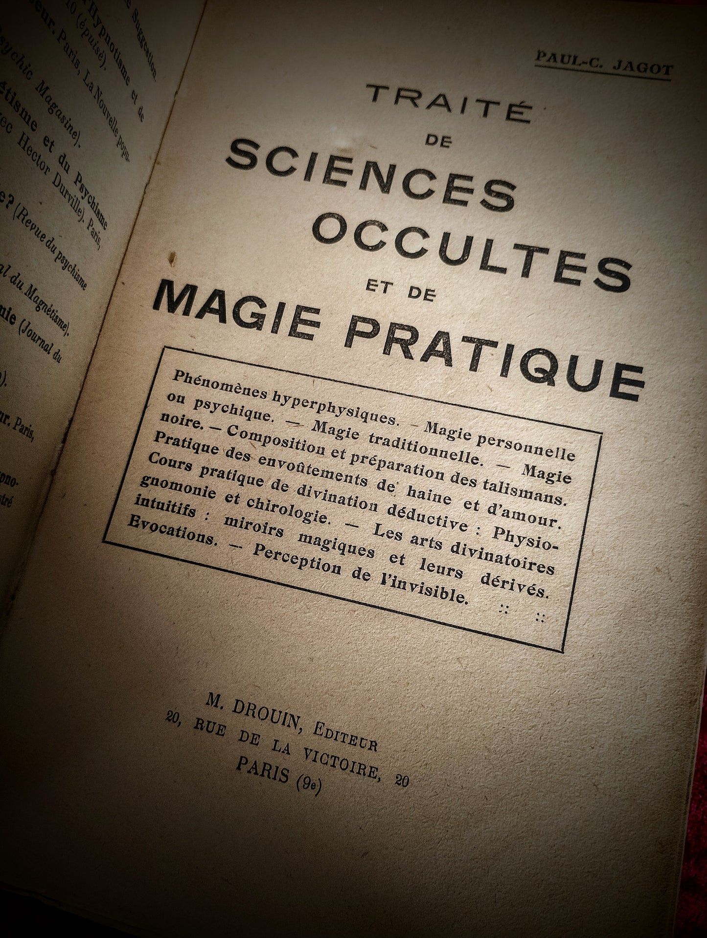 Ancien livre de Sciences Occultes et de Magie Pratique 1920