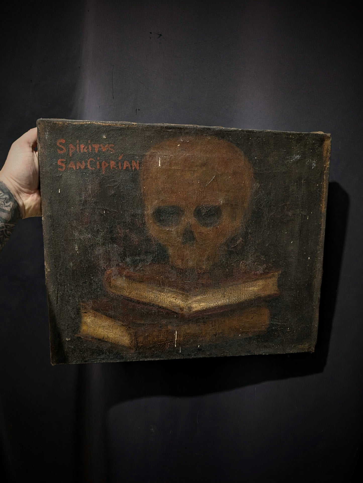 Old Memento Mori painting from 1700's ! (St Cyprien skull, franciscan monastery in Peru)