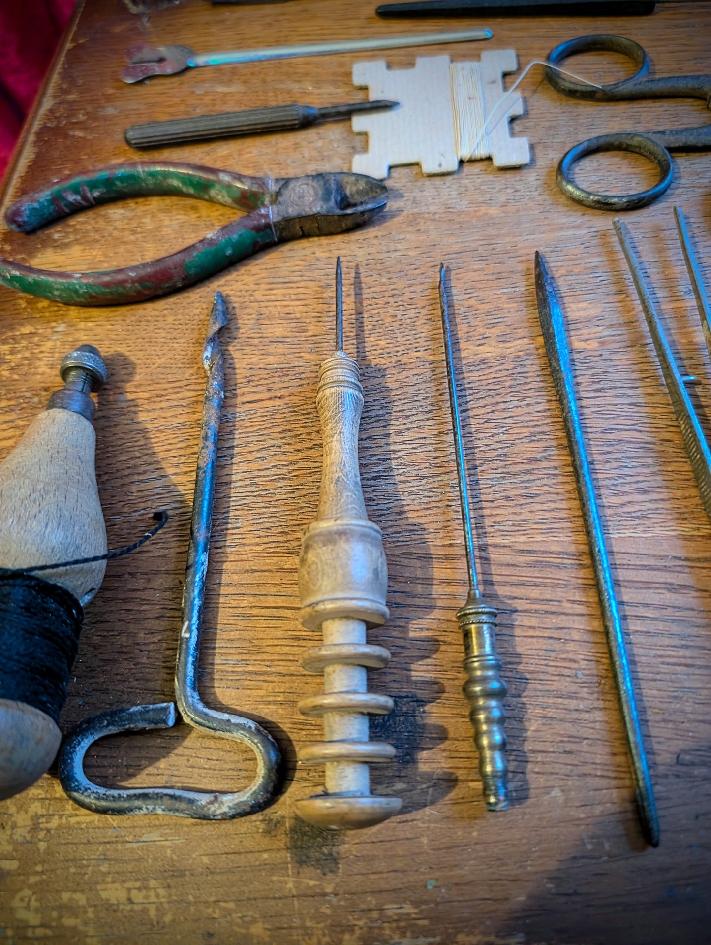 Set of antique Taxidermist tools from the 1970s (Set #1)