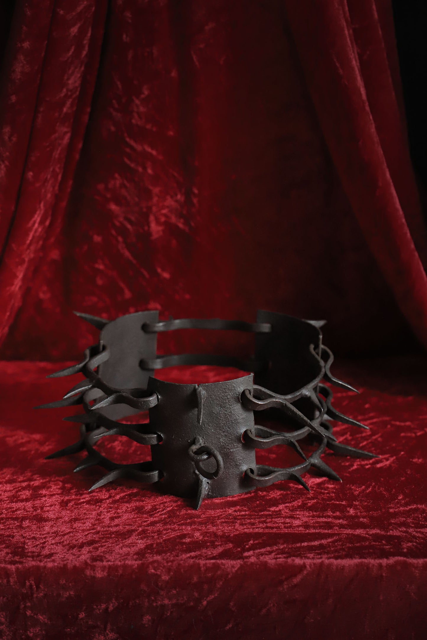 Antique Anti Wolf Iron collar for dogs (forged between 1750/1780)