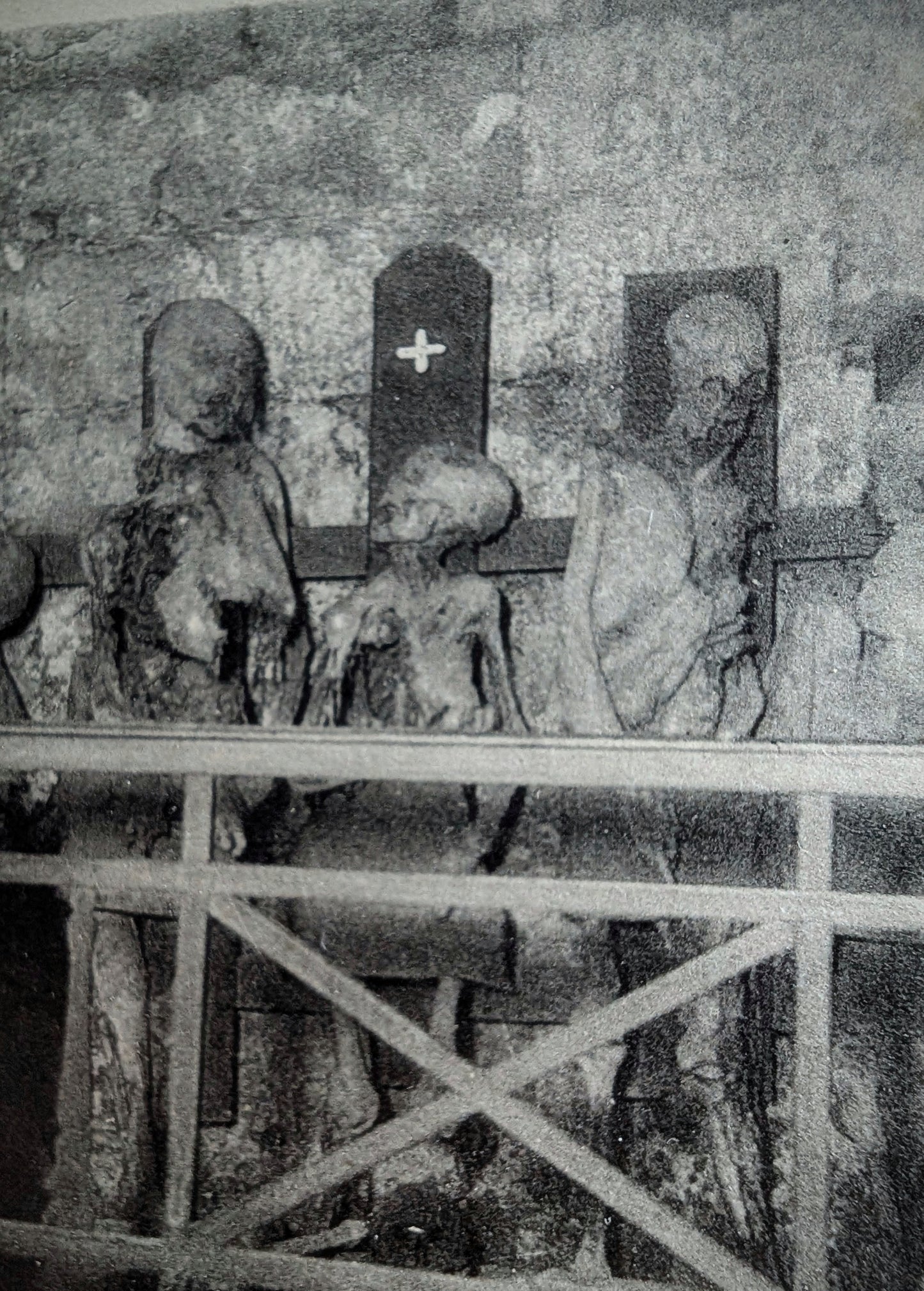 1939 Livret "Les Momies de Saint-Michel" de M. Ferrus avec 4 cartes