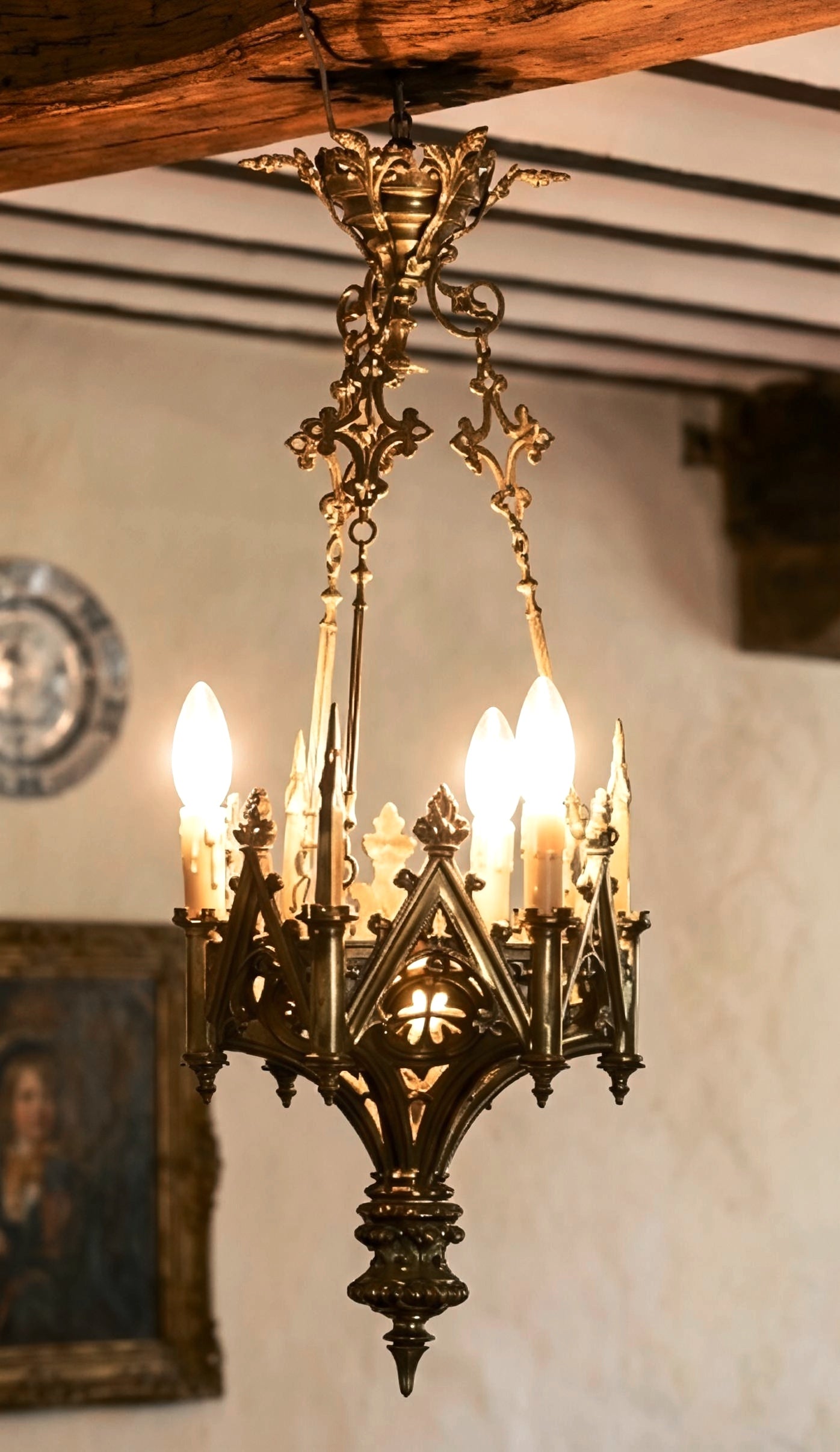 Neo-Gothic cathedral-style brass chandelier (bulbs not included)