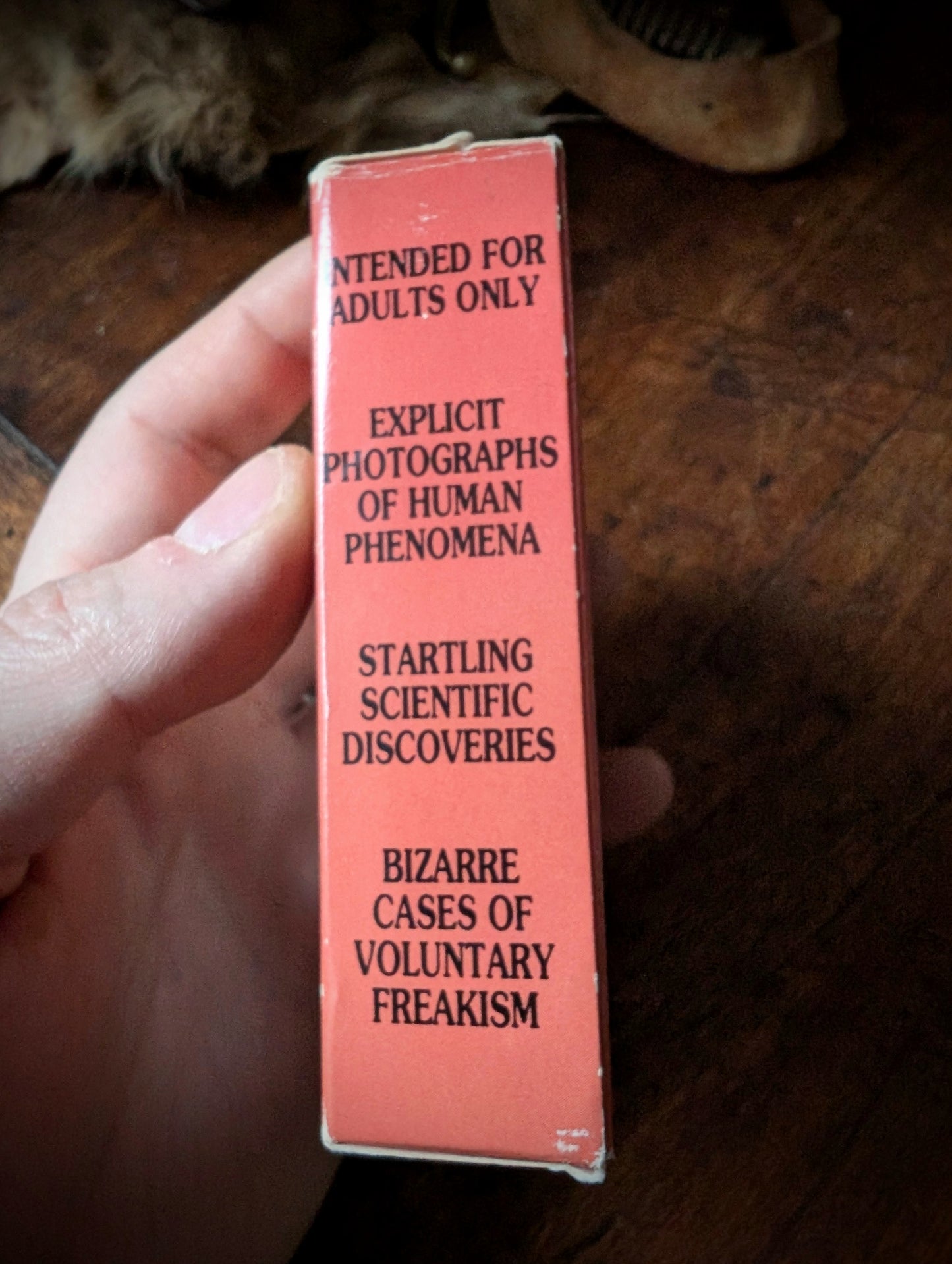 “Human Freaks and Oddities” card box (series 2) from 1991, USA