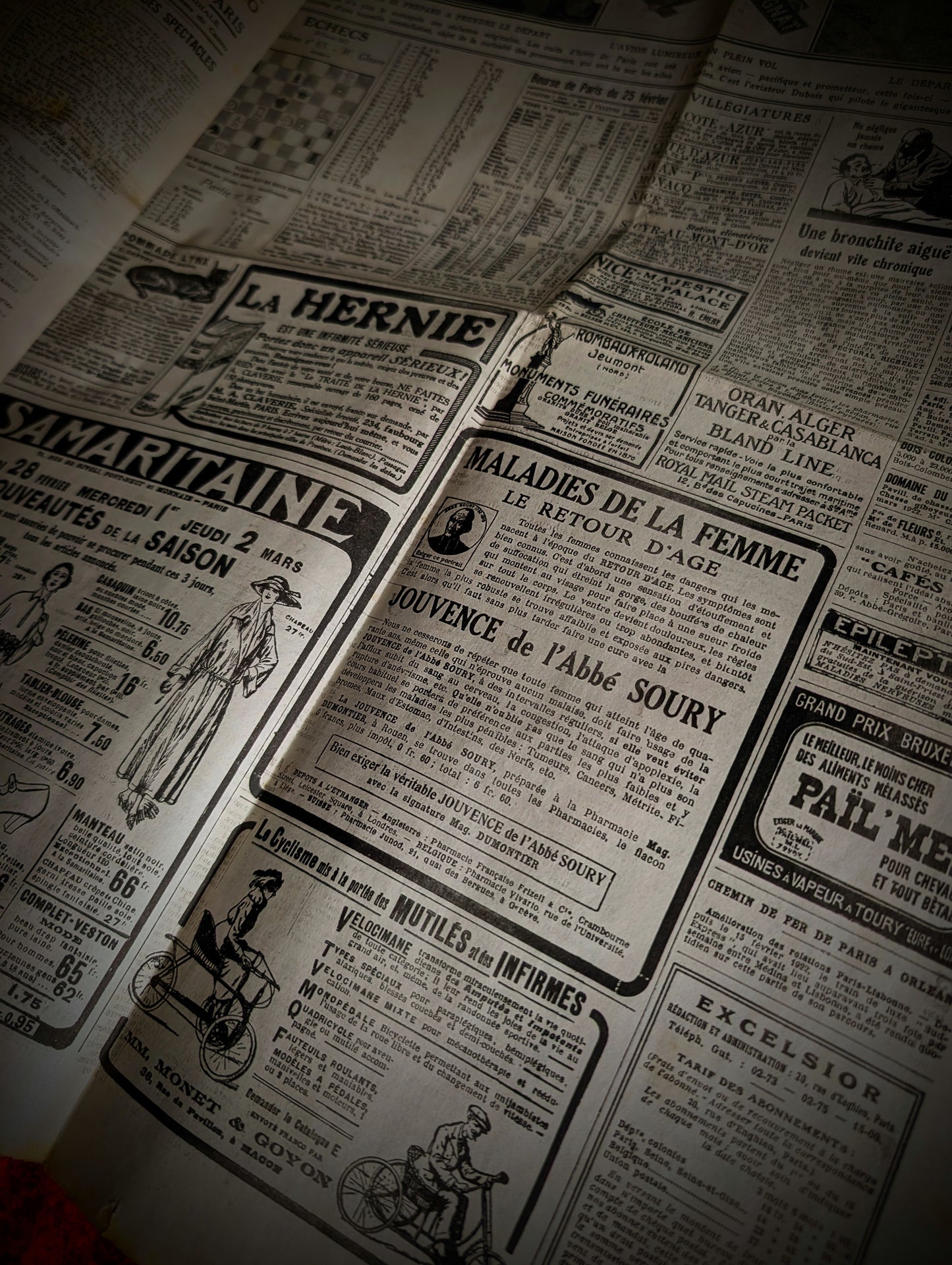 1922 newspaper on the execution of serial killer LANDRU (original)