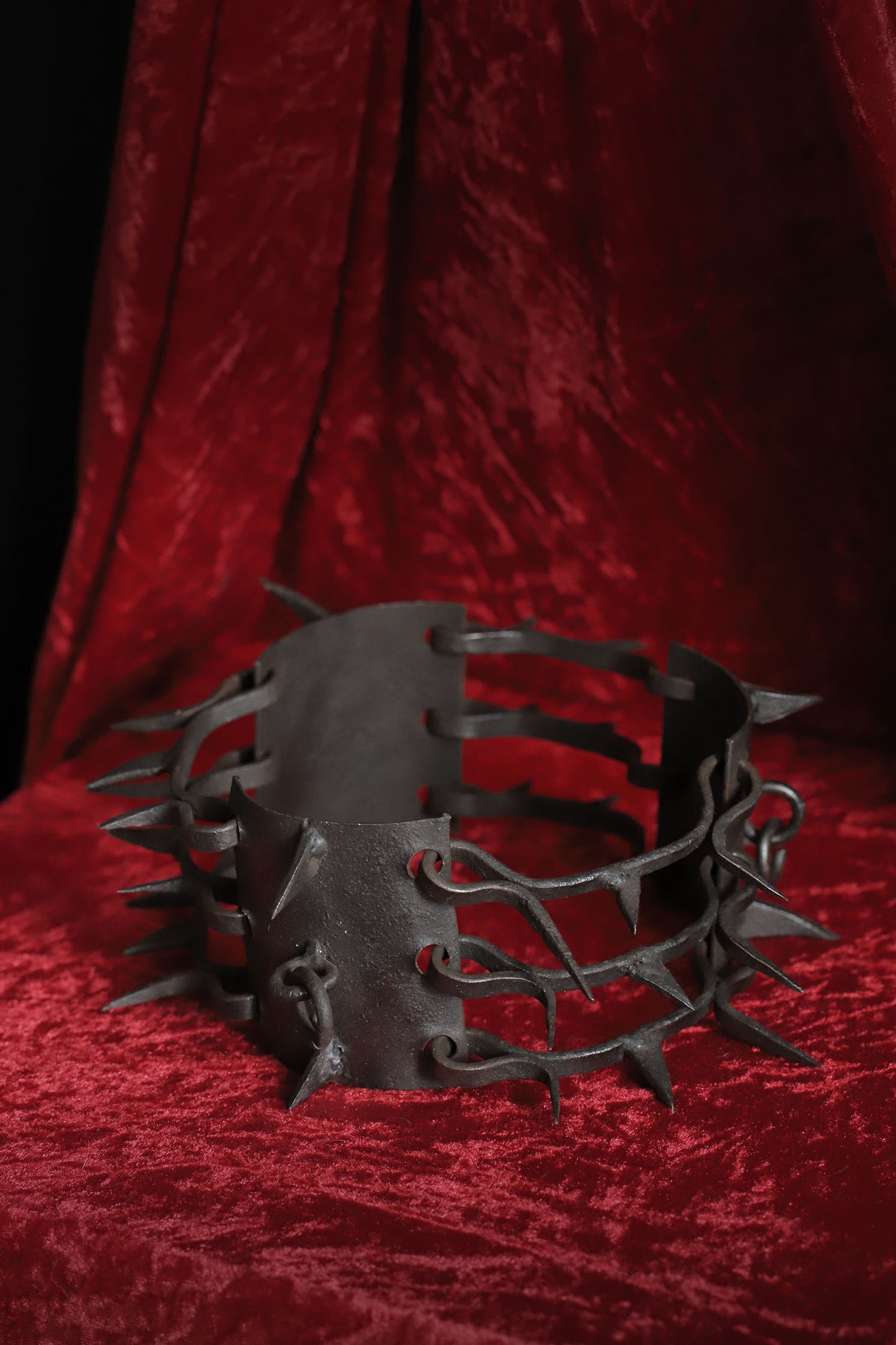 Antique Anti Wolf Iron collar for dogs (forged between 1750/1780)