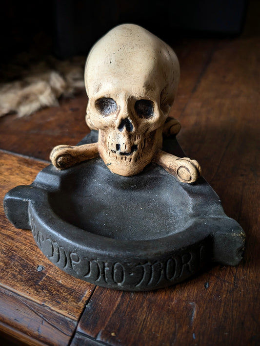 Old Memento Mori skull ashtray from the 1930's