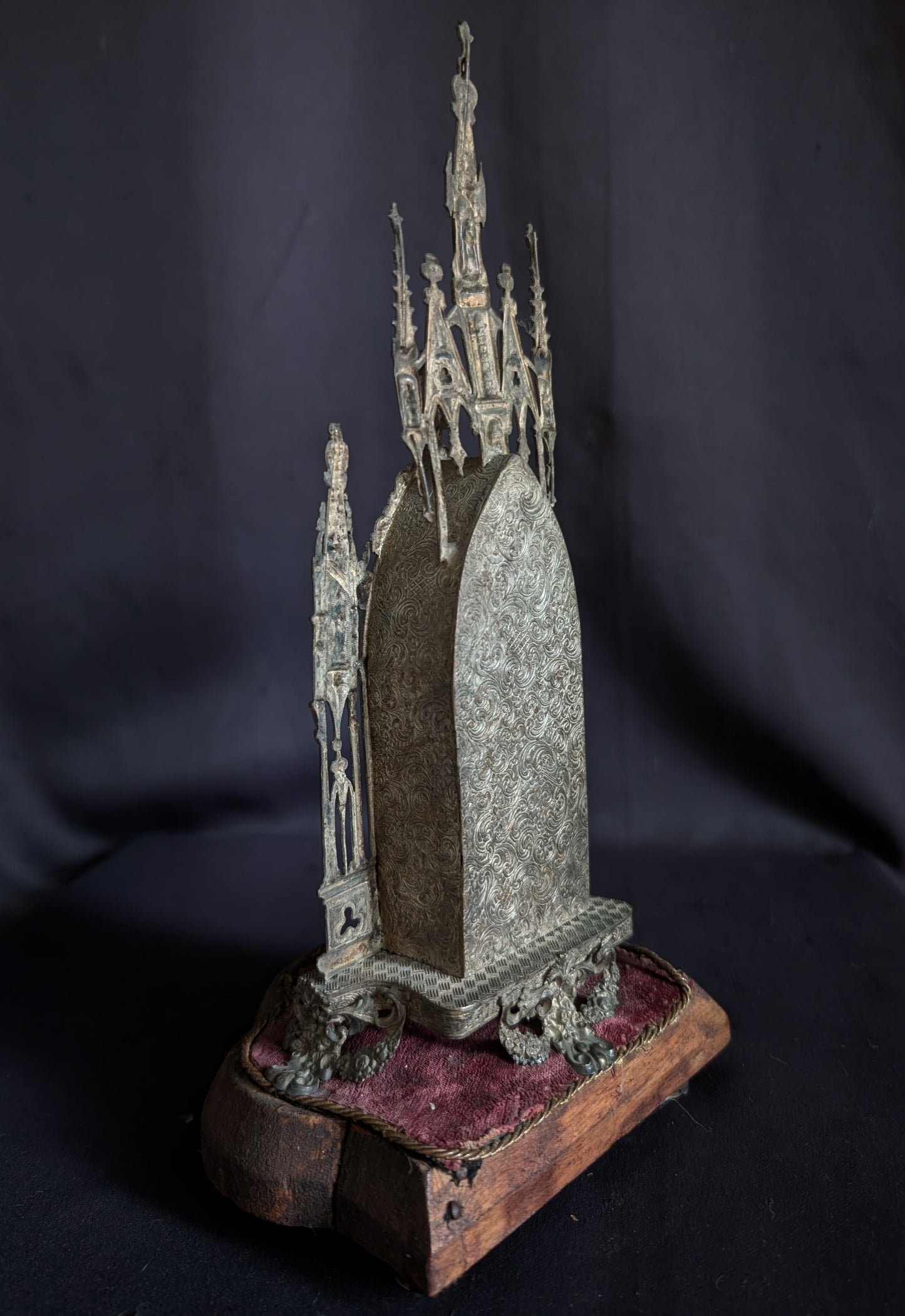 Antique 19th-century gothic prayer oratory