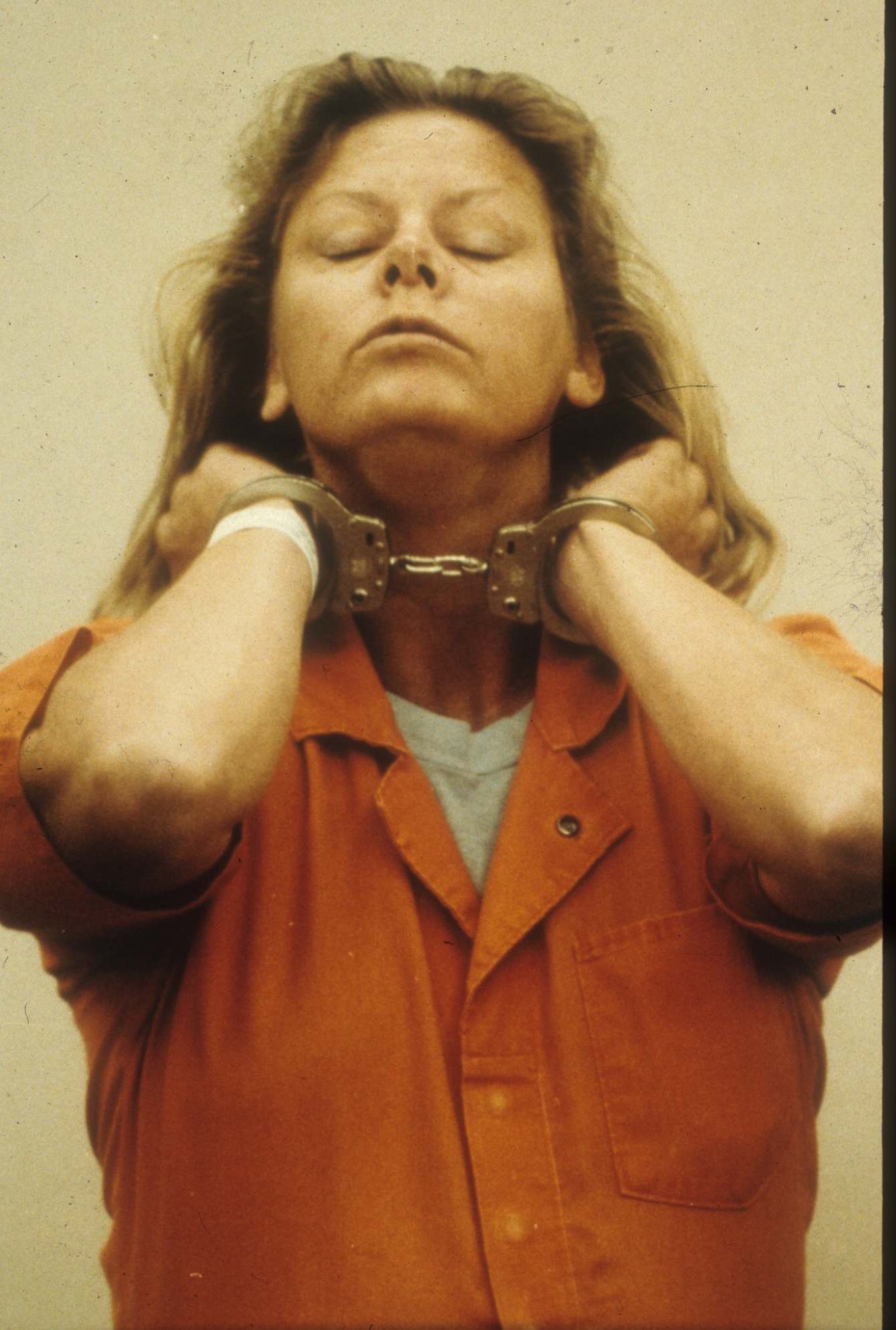 Authentic letter written by the serial killer Aileen Wuornos in 1999 (6 pages!)