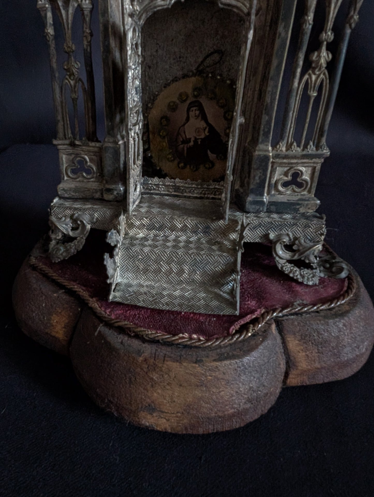 Antique 19th-century gothic prayer oratory